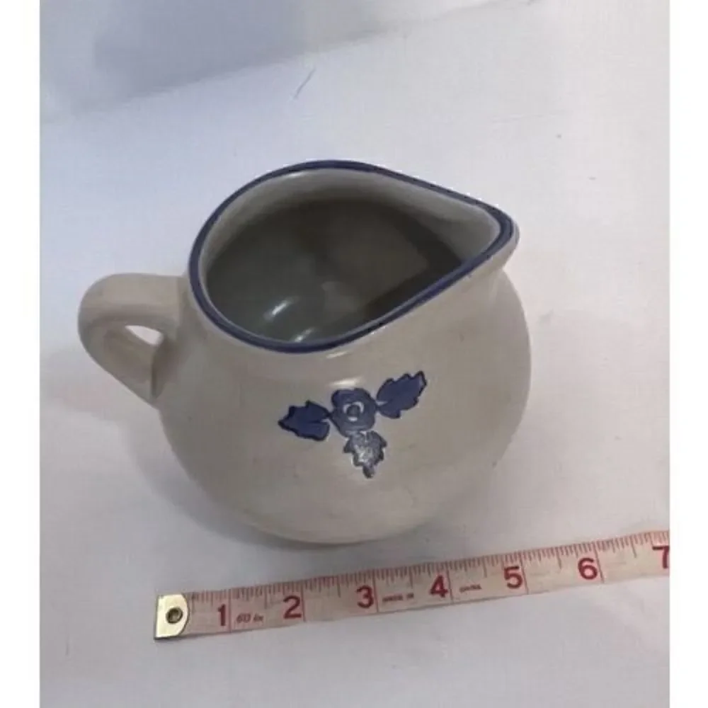 Pfaltsgraf Yorktowne Gravy/Syrup Pitcher Blue Flowers Pottery Stone‎